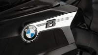 Detalhes cromados distribuídos pela BMW K 1600 B 12