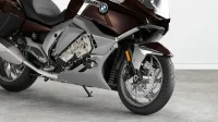 Motor de seis cilindros em linha da K 1600 GTL 9
