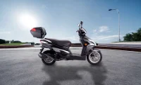 Vr 150 (preta) 8