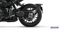 Detalhe da Roda e Corrente Traseira da Moto Honda CB 1000R Black Edition 11
