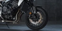 Detalhe da Roda Dianteira da Moto Honda CB 1000R 4