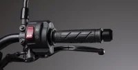 Detalhe do Acelerador da Moto Honda CB 1000R 7