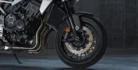 Freio e Suspensão Dianteiro da Moto Honda CB 1000R 15