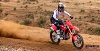 Piloto na Terra com a Moto Honda CRF 250R 5