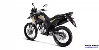 Lateral Esquerda da Moto Honda XRE 300 Adventure Amarela e Preta 19