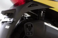 imagem da suspensão da People GTi 300 ABS no angulo traseiro 2