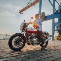 Royal Enfield Interceptor 650 13