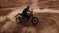 Royal Enfield Scram 411 13