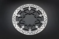 Imagem mostrando em 3D o disco de freio Brembo da GSX-R1000 em fundo escuro 17