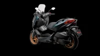 XMAX ABS cor Verde Fosco 26