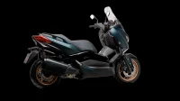 XMAX ABS cor Verde Fosco 31