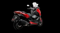 XMAX ABS cor Vermelho Sólido 46