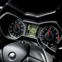 Detalhes do painel da Scooter XMAX ABS 65
