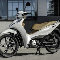 Honda Biz 125 2025: Scooter branca, moderna, urbana, painel digital, 9,53 cv, 1,03 kgfm