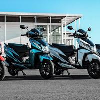 Honda Elite 125 2025: scooters em azul, prata e vermelho, design moderno, tecnologia eSP
