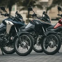 Honda XRE 190 2025: Versátil para terrenos urbanos e off-road