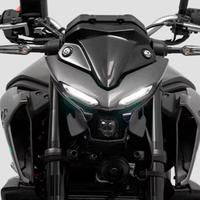 Yamaha MT-03 2025: Naked versátil, motor bicilíndrico de 321 cc e freios ABS