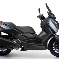 Yamaha XMAX 250 2025: Maxiscooter azul, design moderno, tecnologia embarcada, painel TFT, 22,8 cv