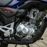 honda cg 160 titan 2025 motor detalhe Honda CG 160 Titan 2025: Motor 162,7cc, 14,7cv, design moderno, painel digital, ABS