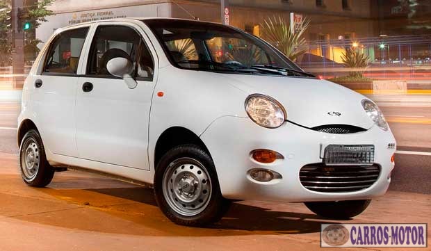 Foto de divulgação Tabela Fipe Caoa Chery/Chery QQ 1.0 ACT 12v 69cv 5p 2015 Imagem de divulgação Tabela Fipe Caoa Chery/Chery QQ 1.0 ACT 12v 69cv 5p 2015