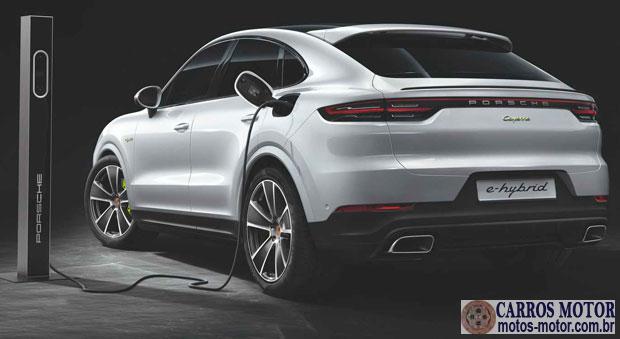 Foto de divulgação Tabela Fipe Porsche Cayenne Coupe Turbo S 4.0 Híbrido 2020 Imagem de divulgação Tabela Fipe Porsche Cayenne Coupe Turbo S 4.0 Híbrido 2020