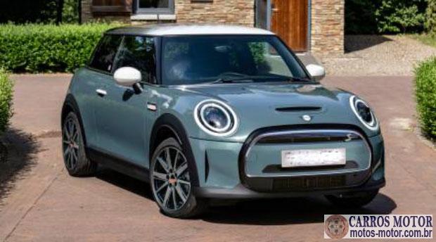 Foto de divulgação Tabela Fipe Cooper SE Multitone Edition 3p Elétrico 0 km Imagem de divulgação Tabela Fipe Cooper SE Multitone Edition 3p Elétrico 0 km