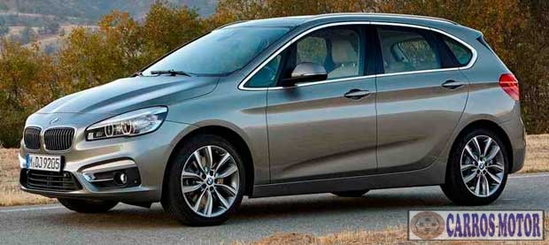 Foto de divulgação Fipe 220I Tourer Active Flex 2.0 Turbo Automático 2017 Imagem de divulgação Fipe 220I Tourer Active Flex 2.0 Turbo Automático 2017