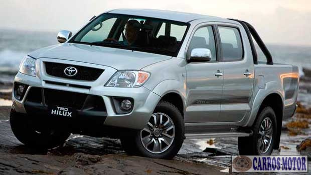 Foto de divulgação Hilux Cabine Dupla Diesel 4×4 2.5 16v 102cv Turbo Diesel 2006 Imagem de divulgação Hilux Cabine Dupla Diesel 4×4 2.5 16v 102cv Turbo Diesel 2006